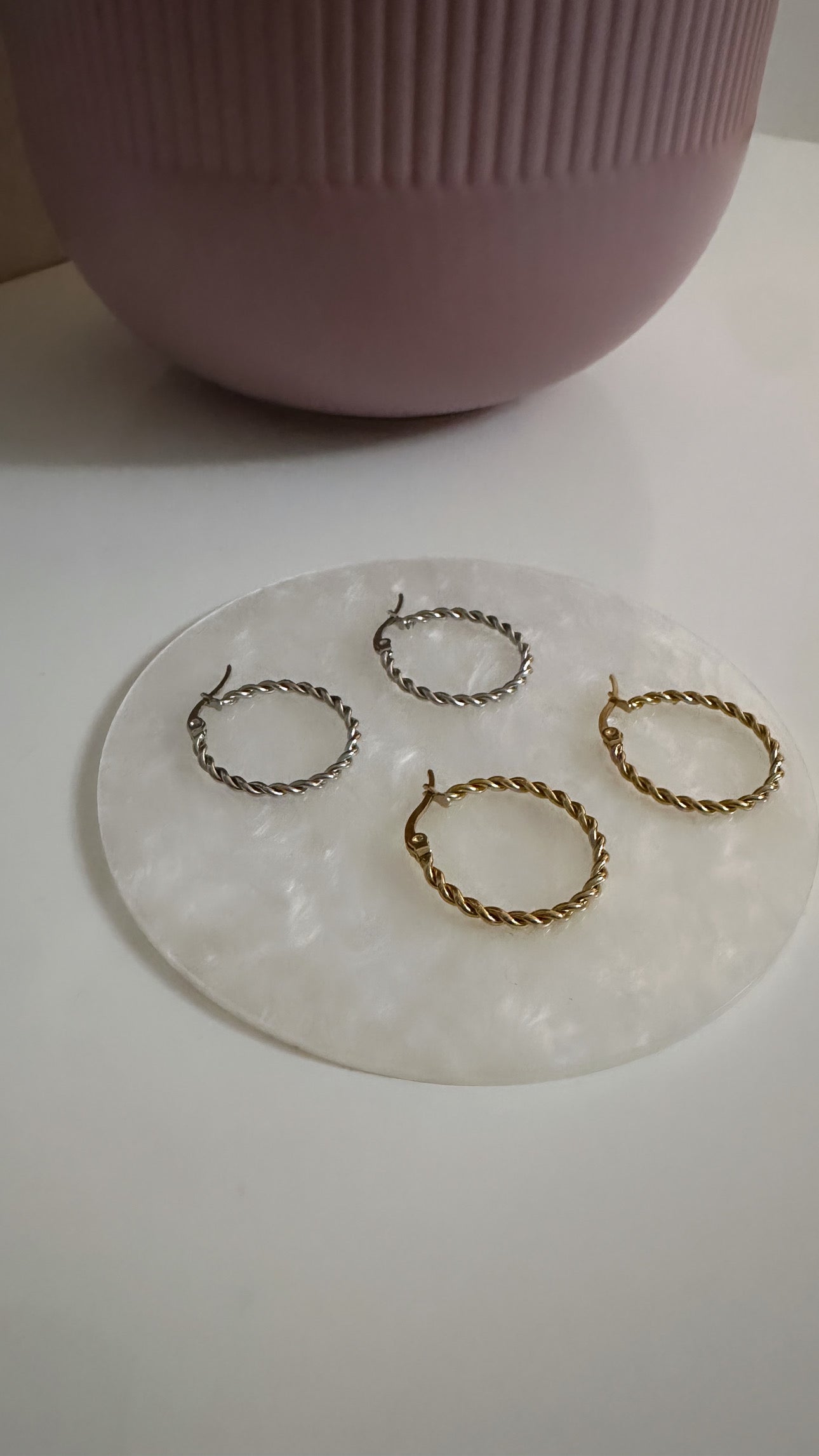 Curly Hoop Medium