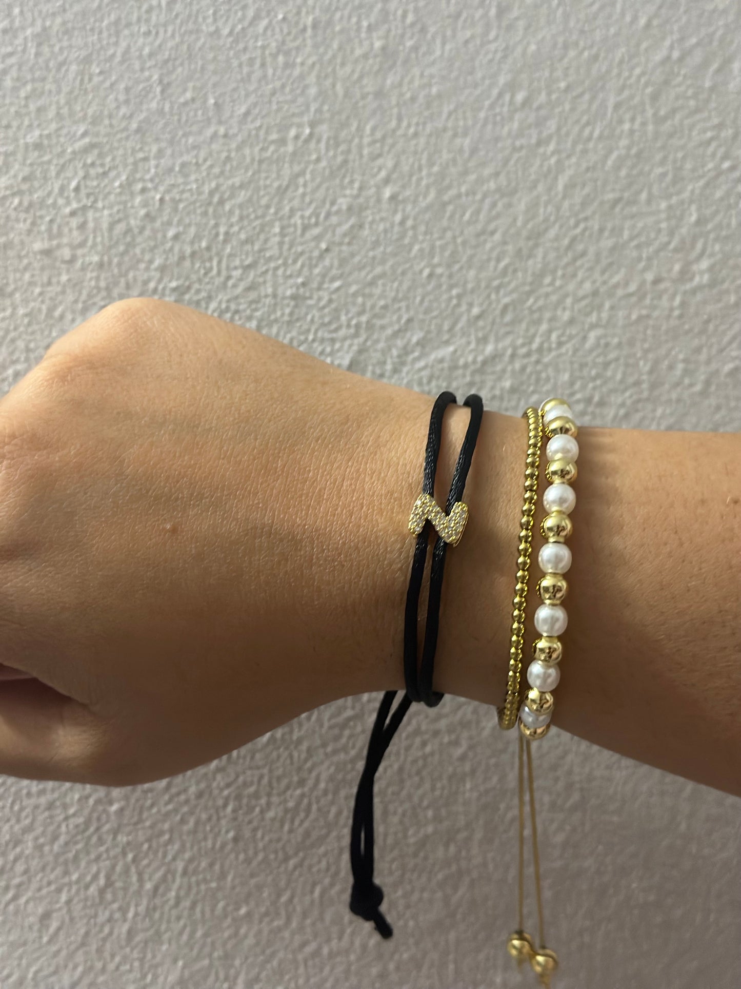 Initial- Satin Bracelet (hilo grueso)