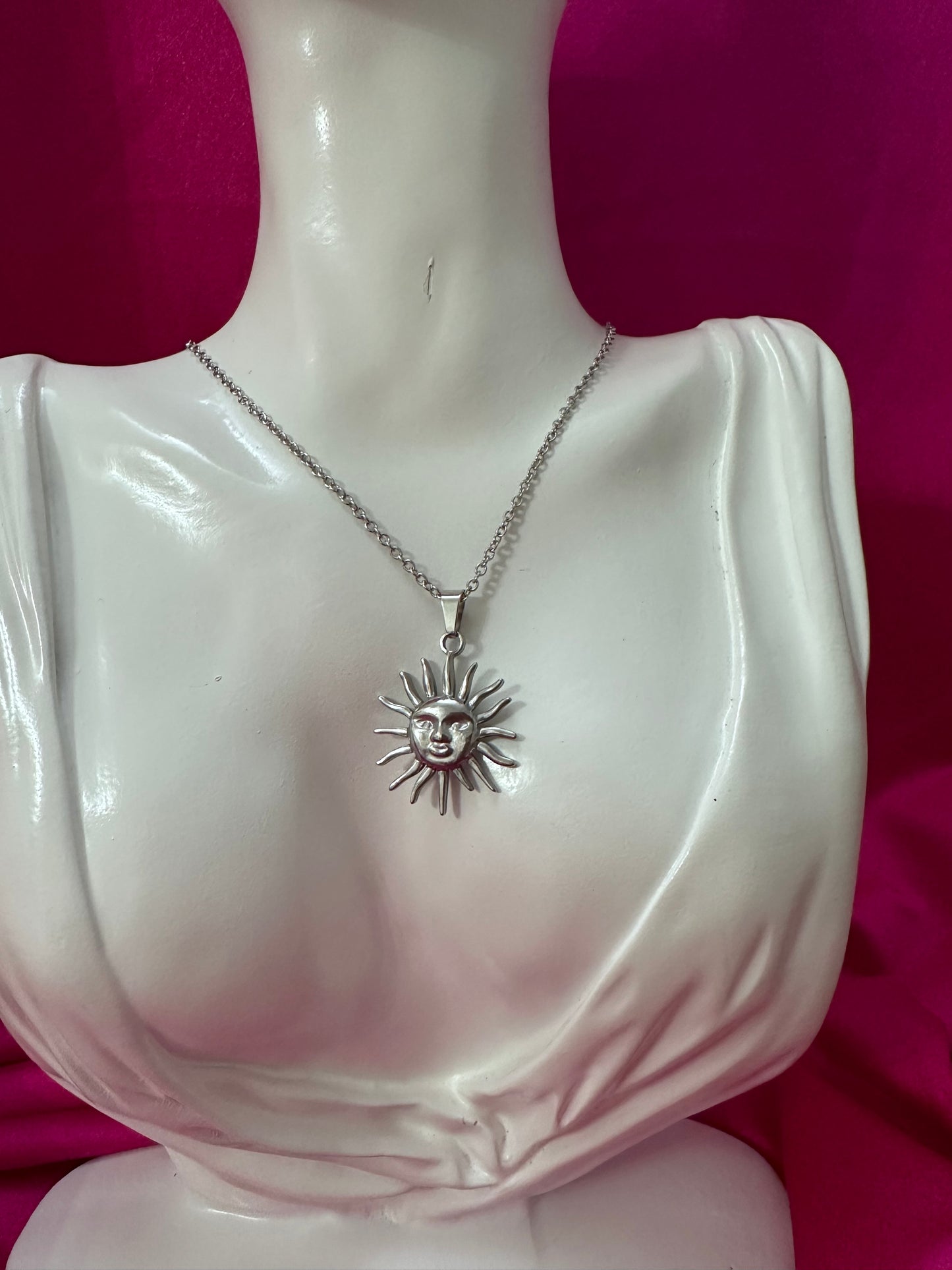 Sol Necklace